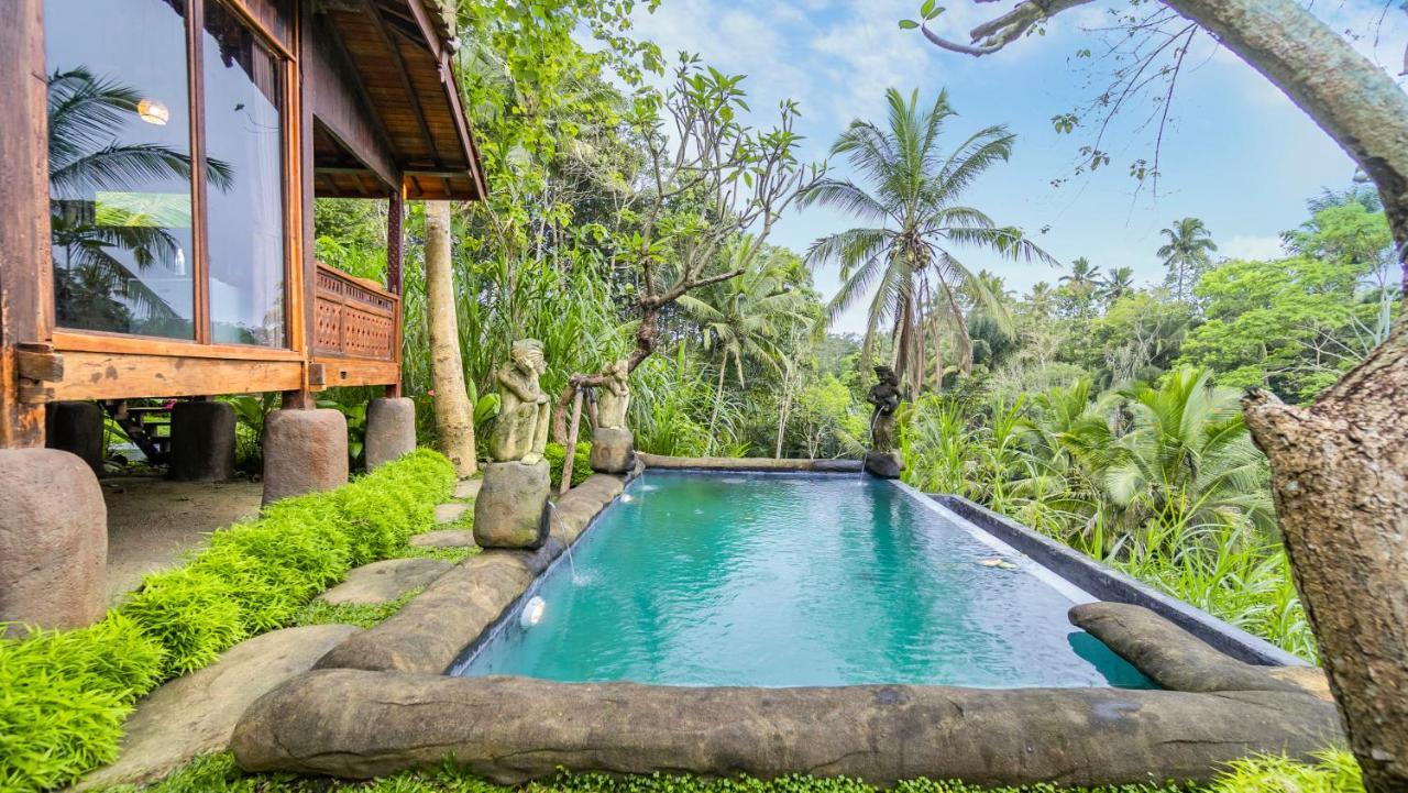 Iyume Villas Тегаллаланг Экстерьер фото