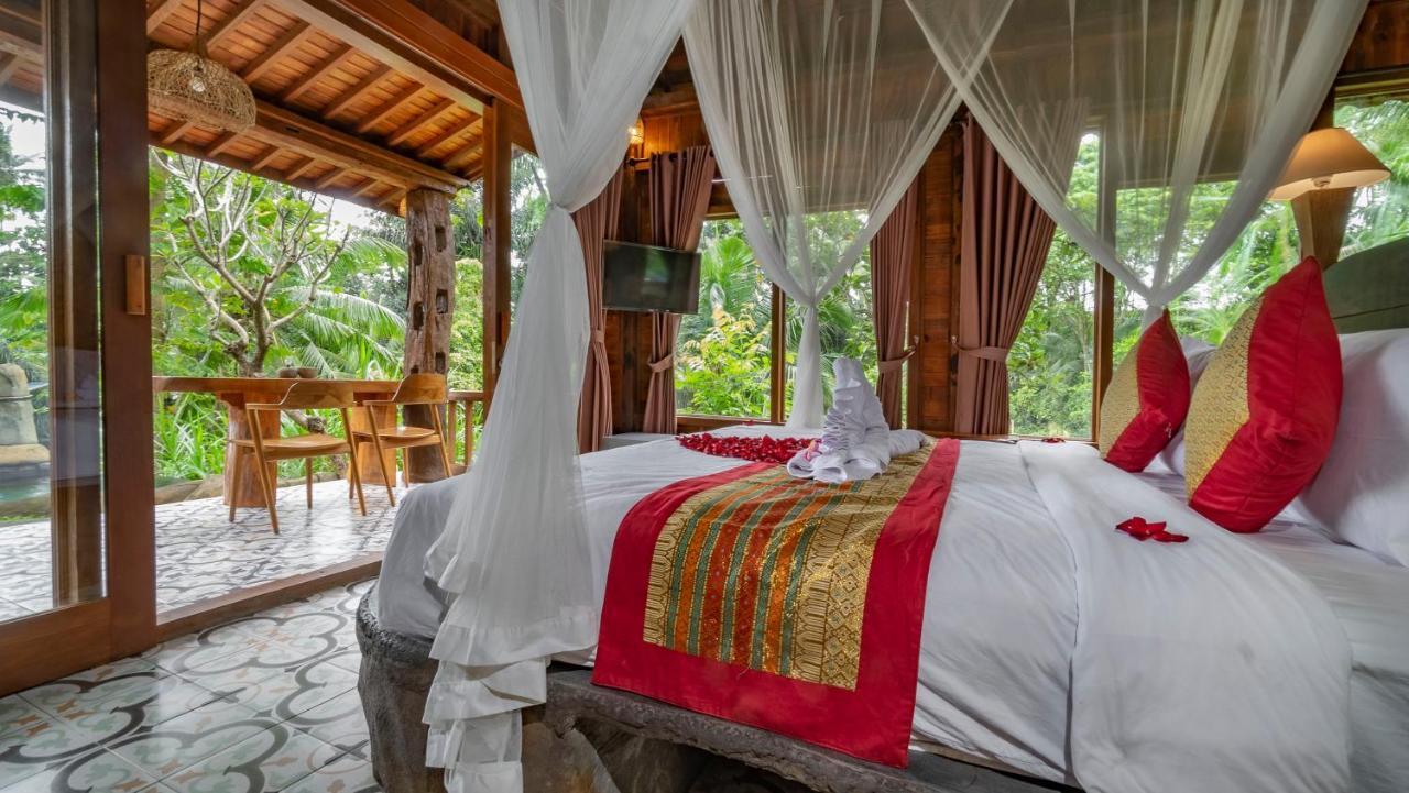 Iyume Villas Тегаллаланг Экстерьер фото