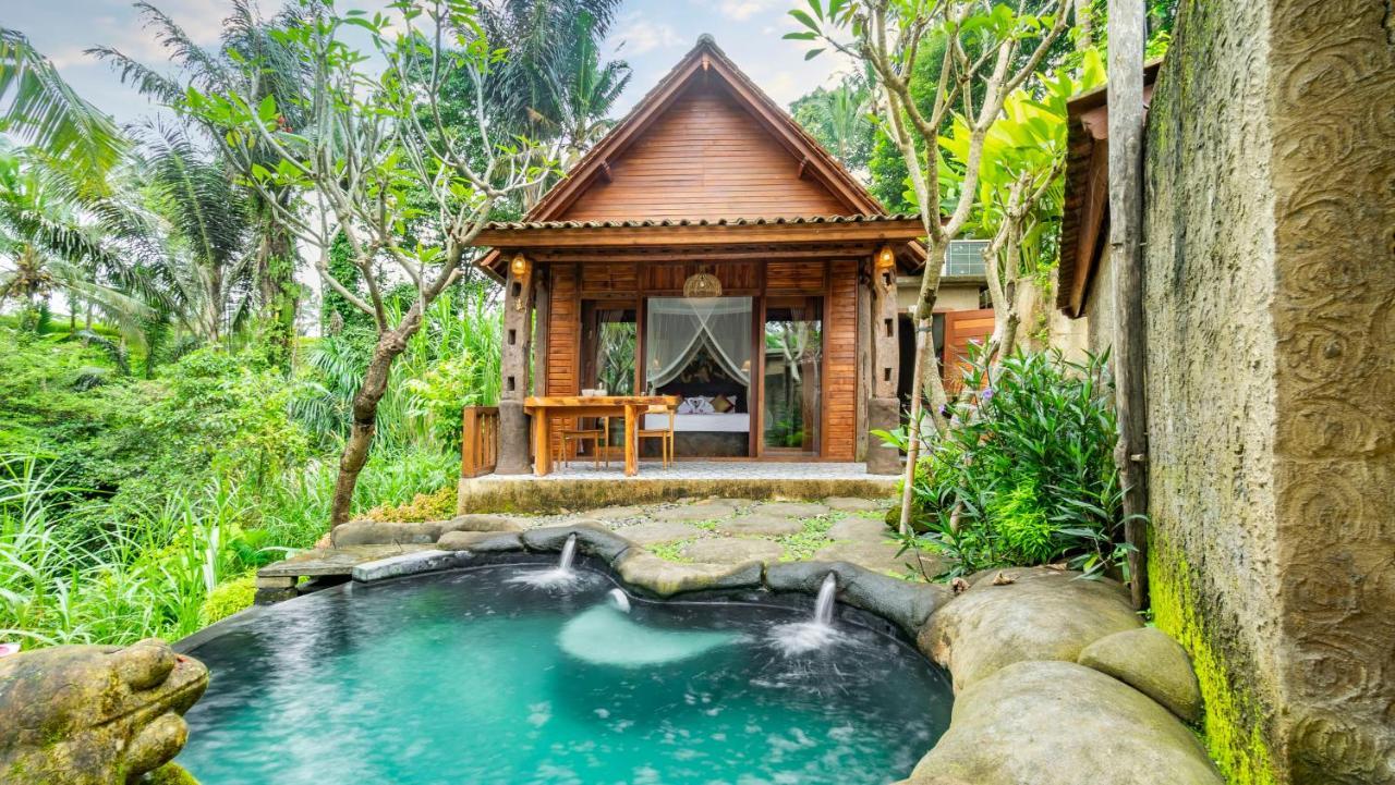 Iyume Villas Тегаллаланг Экстерьер фото