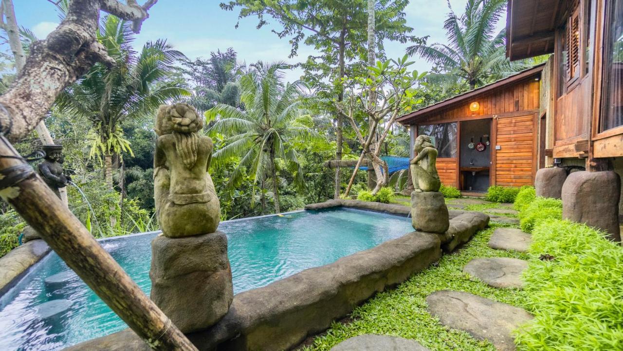 Iyume Villas Тегаллаланг Экстерьер фото