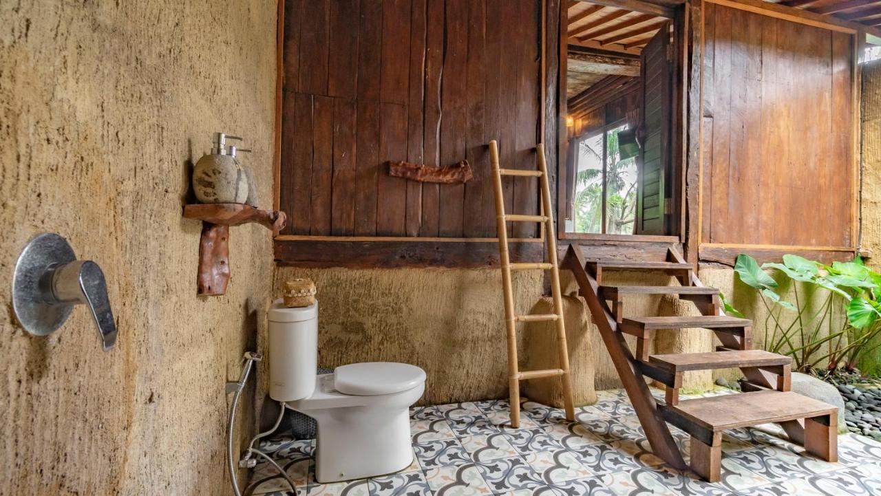 Iyume Villas Тегаллаланг Экстерьер фото
